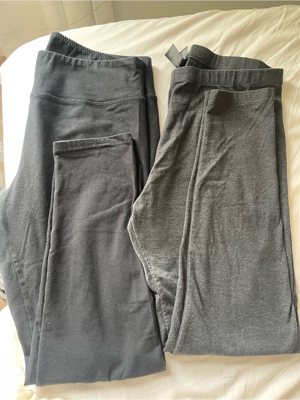 Aerie offline and Victoria Sport legging bundle 2 pairs size L/XL